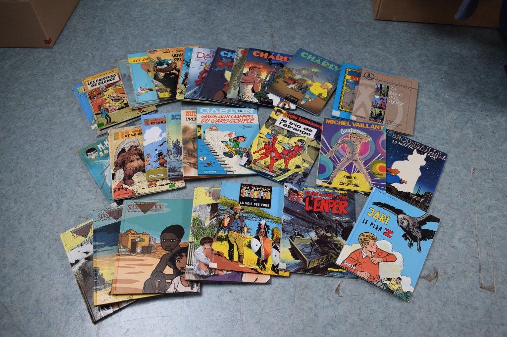 lot de 30 anciennes BD bandes dessinées brocante, Enlèvement ou Envoi, Utilisé