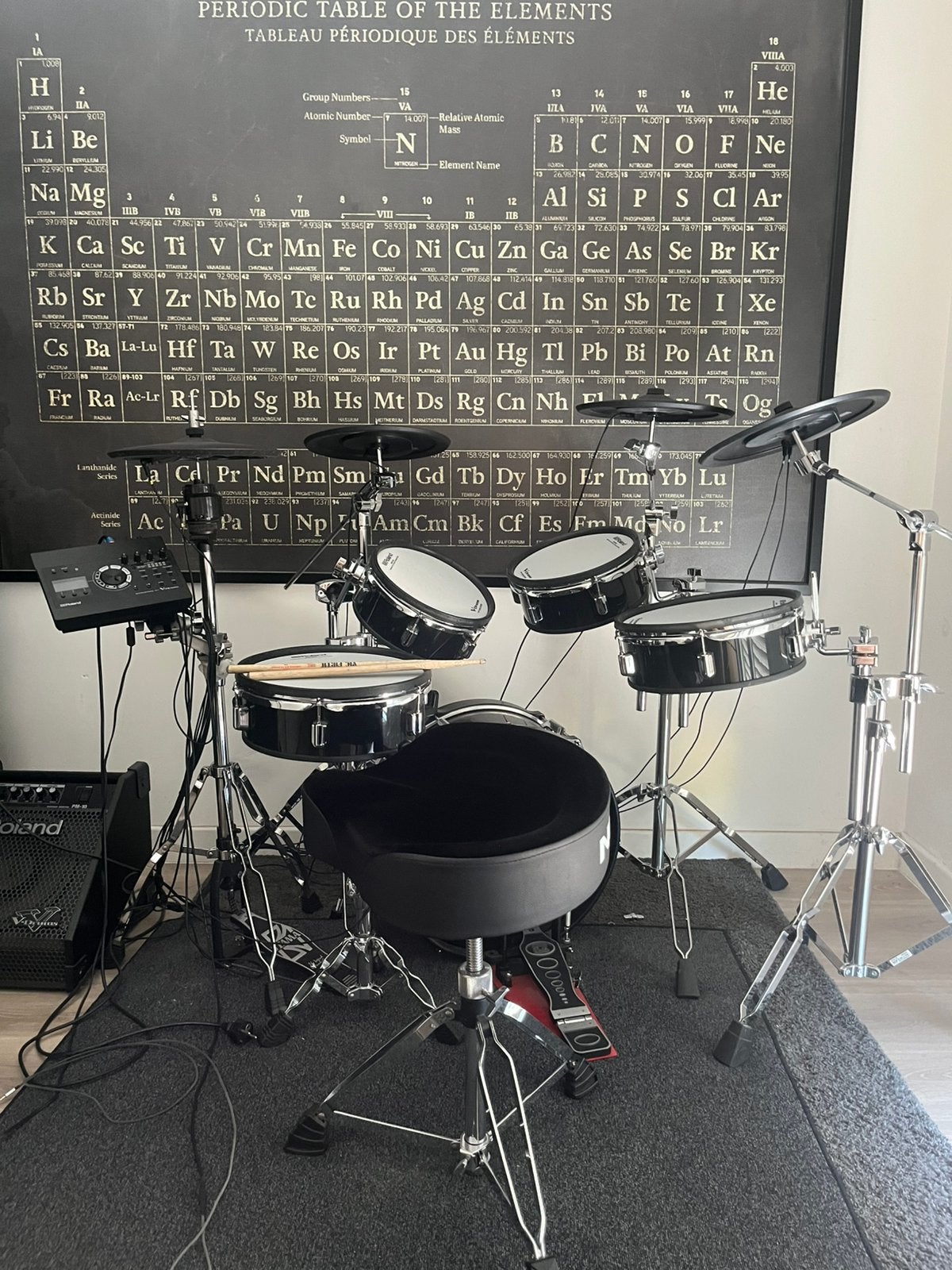 Roland VAD307 Elektrisch Drumstel + Roland PM-10 & NUX Kruk, Muziek en Instrumenten, Drumstellen en Slagwerk, Zo goed als nieuw