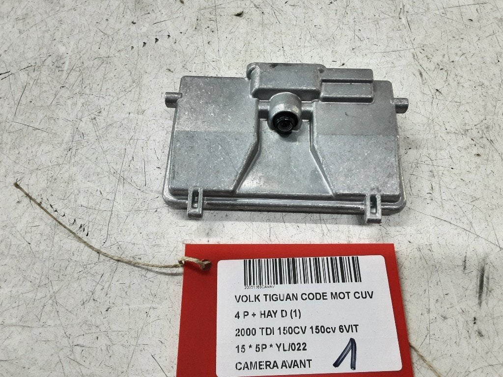 CAMERA AVANT Volkswagen Tiguan (5N1 / 2) (3Q0980654E), Volkswagen, Mevr. I. Hauben, Utilisé, Rue de l'Espoir 34 34
4030  GRIVEGNÉE, BE