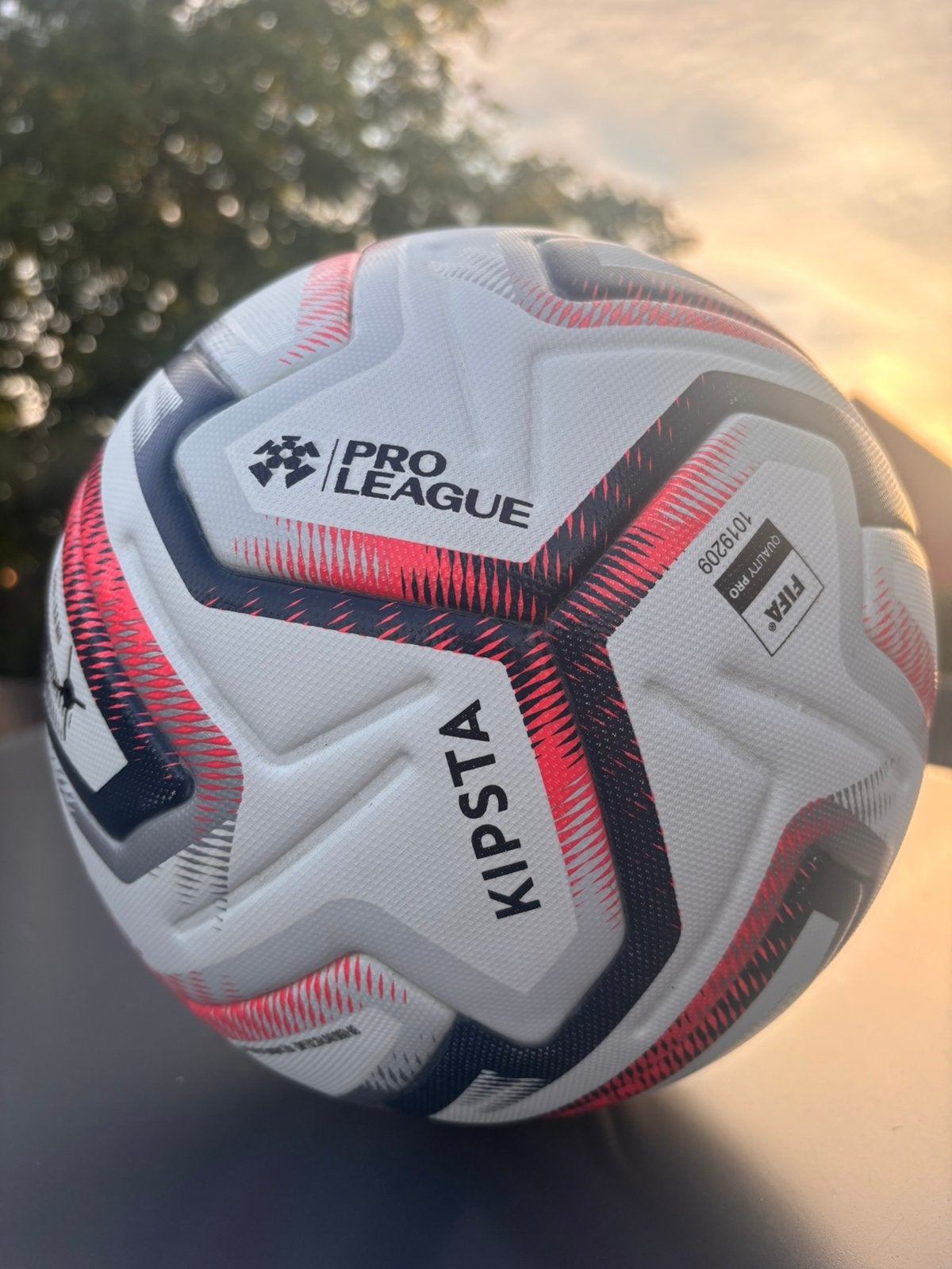 KIPSTA Officiële wedstrijdbal Belgische Pro League 26/27, Ophalen of Verzenden, Zo goed als nieuw, Bal