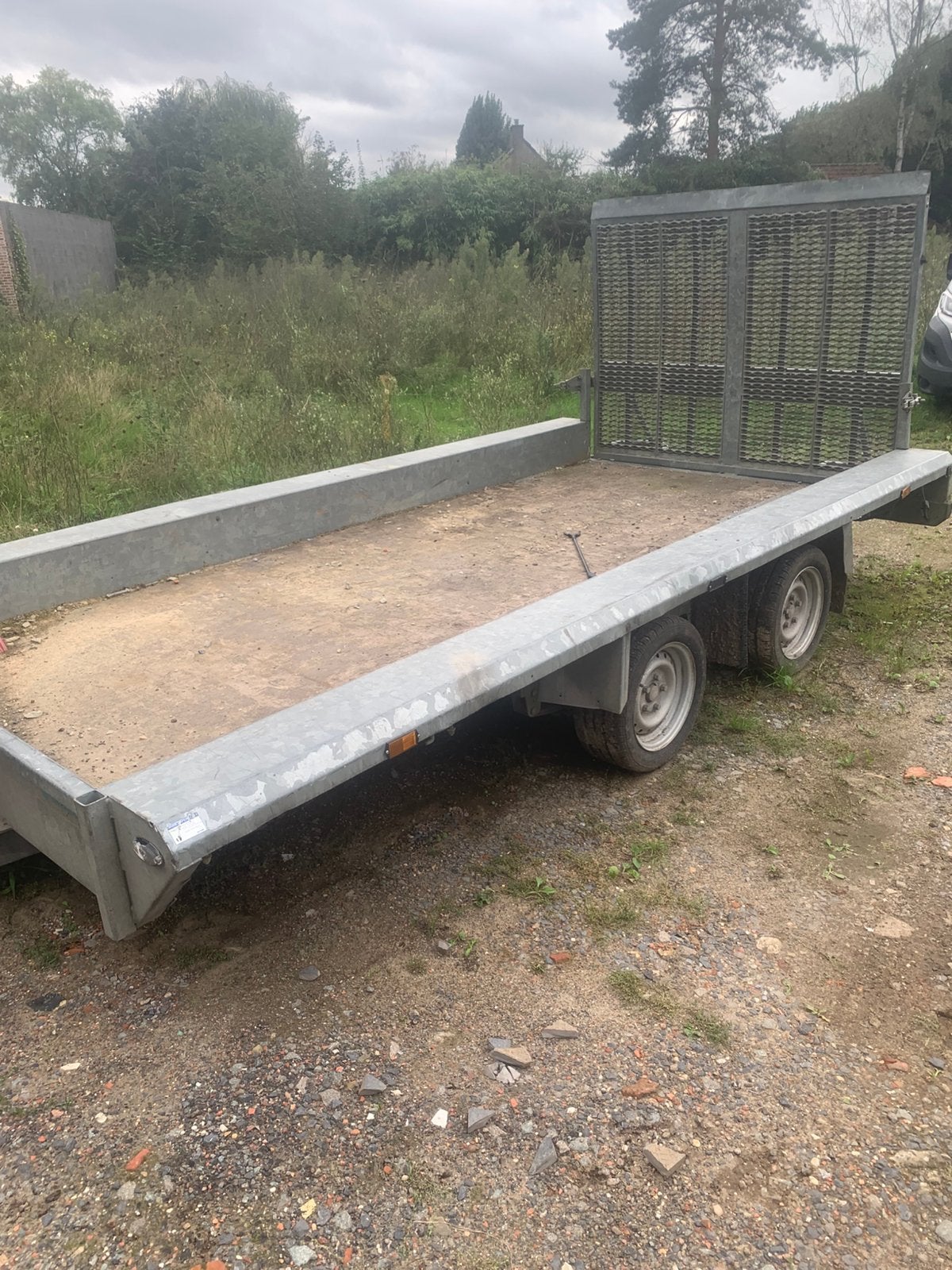 Aanhangwagen merk Hapert, Ophalen, Gebruikt