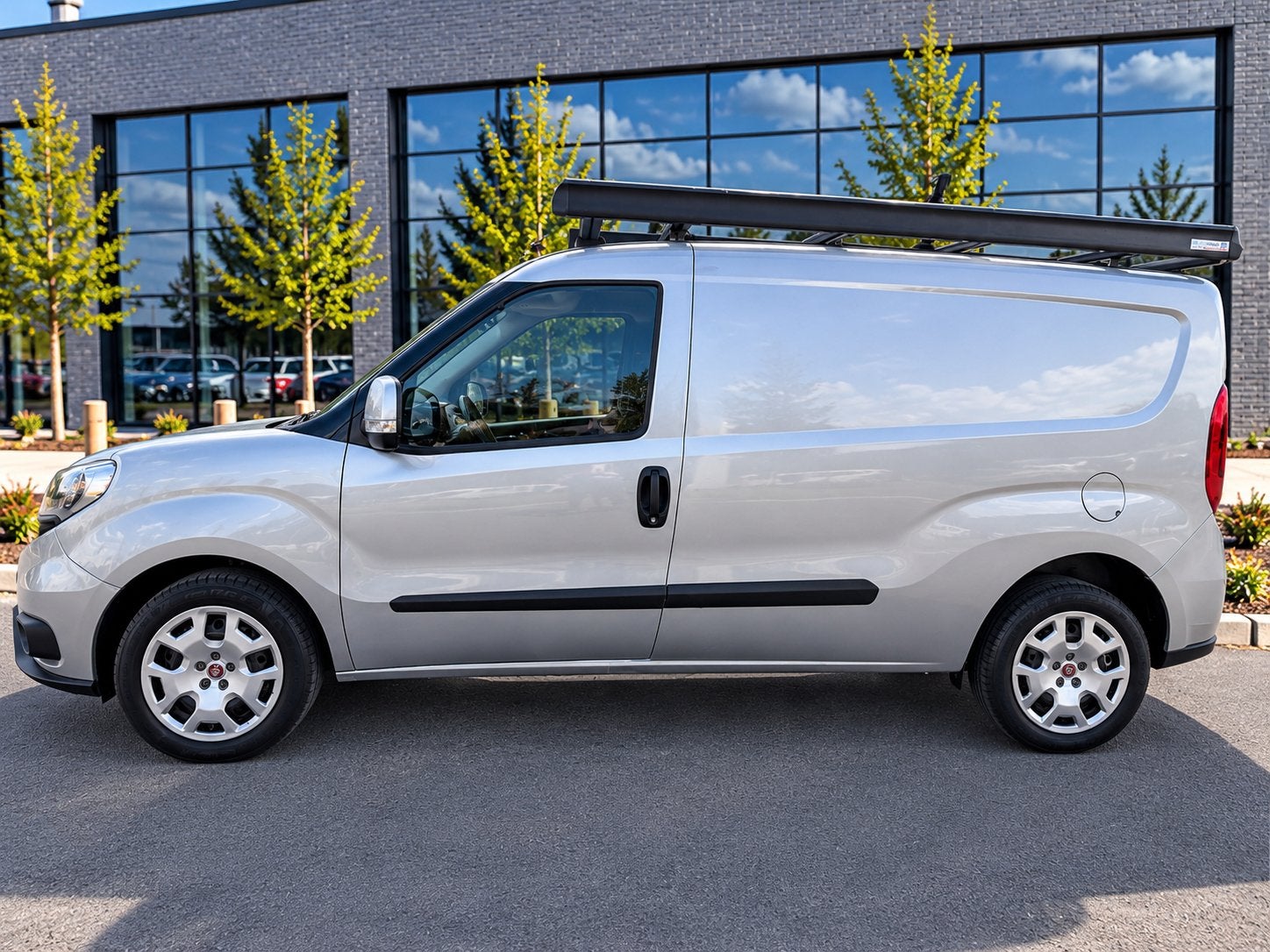 Fiat doblo 1.6 MTJ/3PLACE/MAXY/GALERIE DE TOIT/GARANTIE, Autos, Doblo, Entreprise, Boîte manuelle, 5 portes