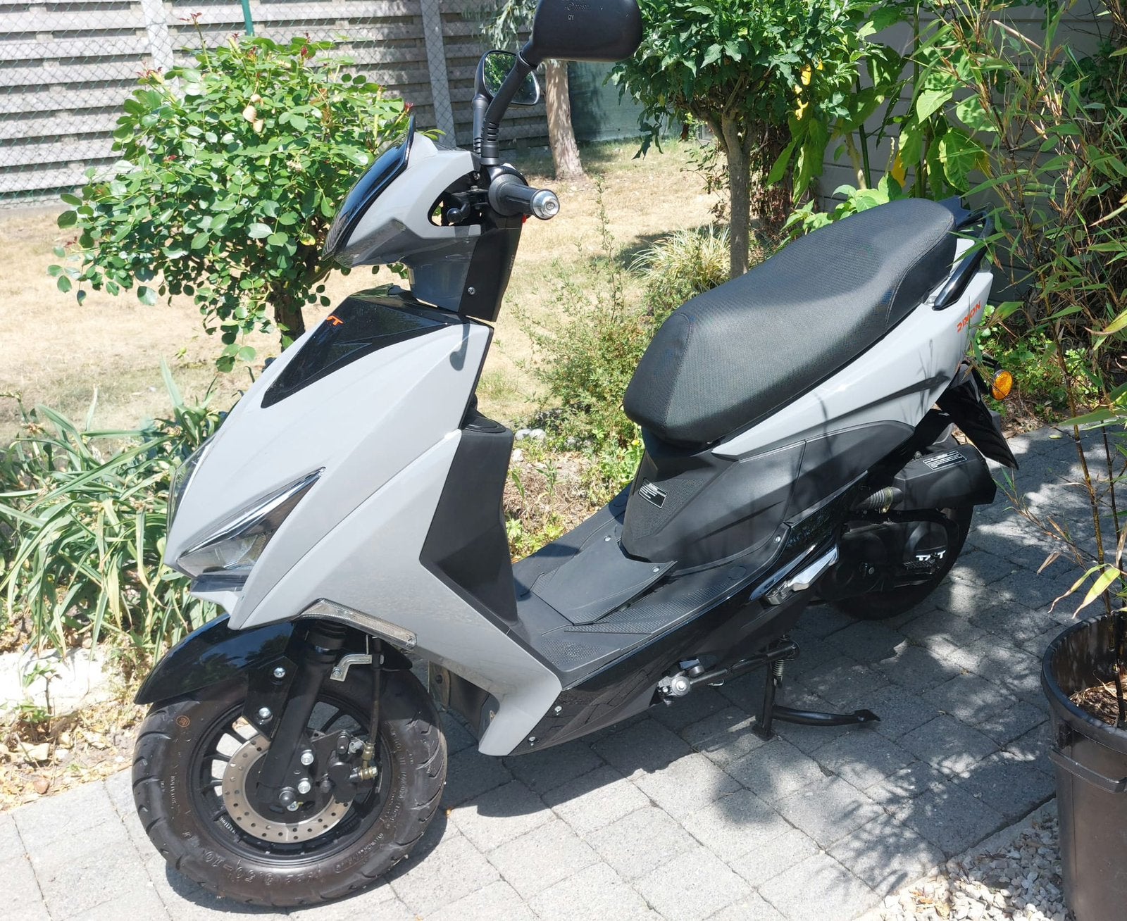 Brommer tnt b klasse 120km, Vélos & Vélomoteurs, Scooters | Kymco, Comme neuf, Classe B (45 km/h), Enlèvement