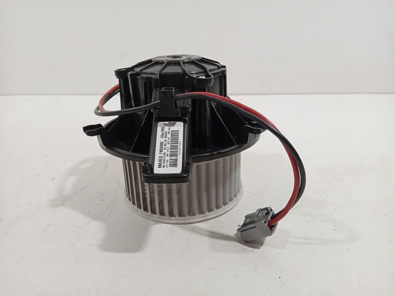 Kachel ventilator motor Opel Astra, Onderdelen@venauto.nl, Van der Ven Autorecycling B.V., Ettenseweg 76, 4706 PB Roosendaal, The Netherlands