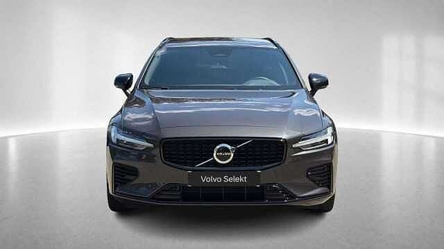 Volvo V60 T6 AWD Plus Dark, Auto's, Automaat, Euro 6, 1969 cc, https://public.car-pass.be/vhr/47f9f6a0-4f6a-4476-9e4b-5057e2049d51