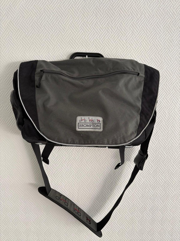 Sac Brompton C Bag 25 L – Très bon état, Fietsen en Brommers, Fietsaccessoires | Fietstassen, Ophalen, Zo goed als nieuw, Brompton