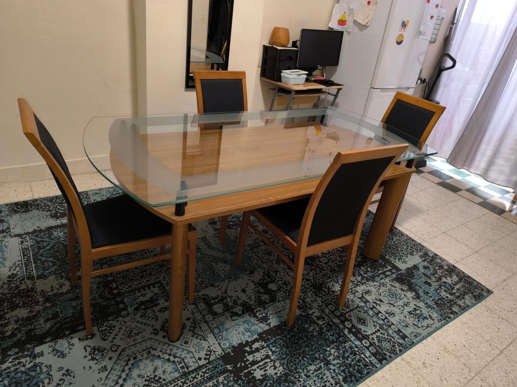 Eettafel Houten met glazen blad &4 stoelen zoals goed nieuw, Huis en Inrichting, Complete eetkamers, Verzenden