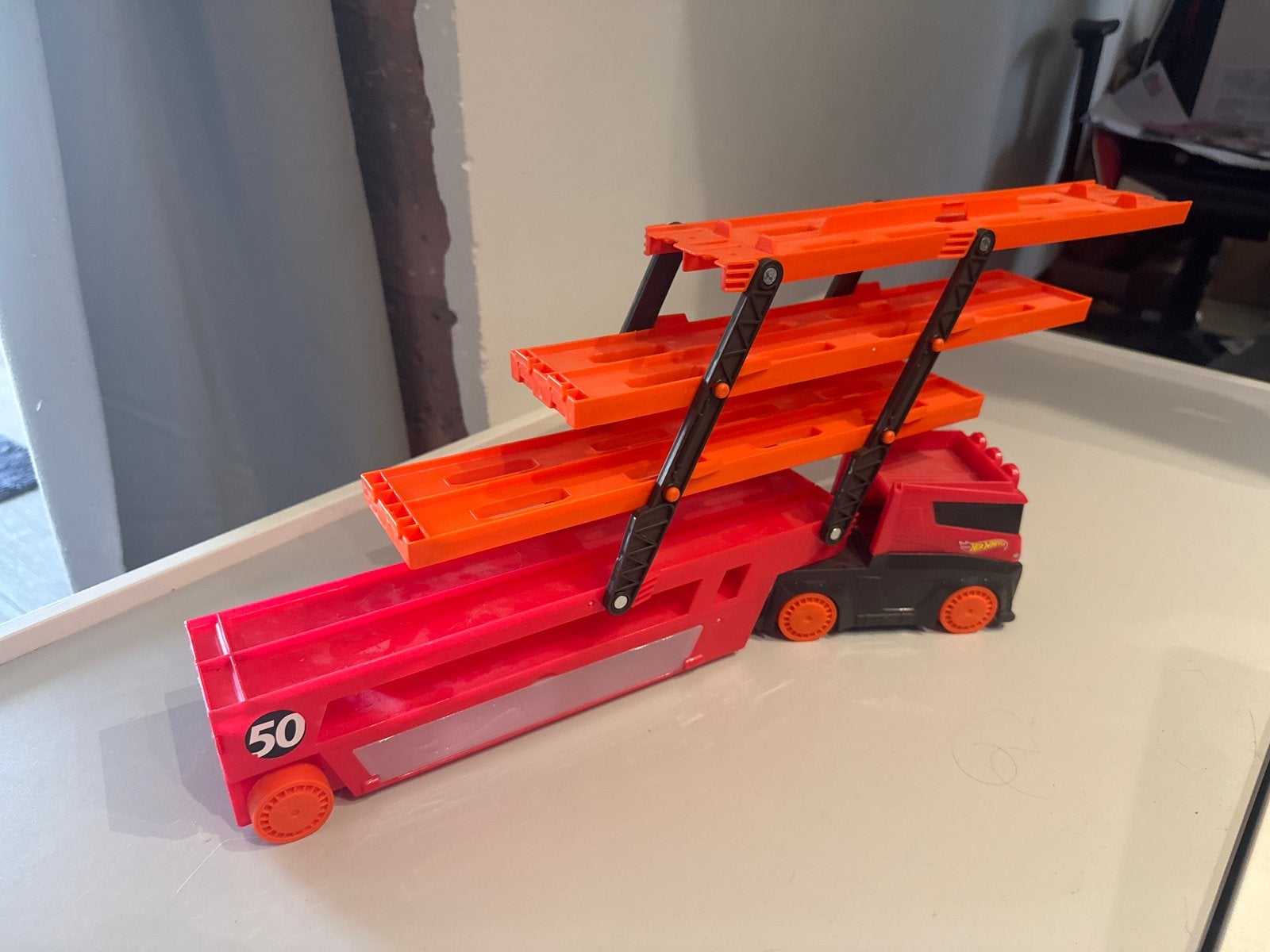 Originele Hot Wheels Mega Hauler – Autotransporter – Mattel, Hobby en Vrije tijd, Ophalen, Zo goed als nieuw, Auto