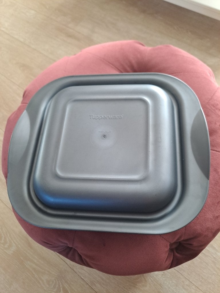 Ultra pro Tupperware 2L pour four et four micro-ondes, Maison & Meubles, Enlèvement ou Envoi, Utilisé, Autres types, Compatible congélateur