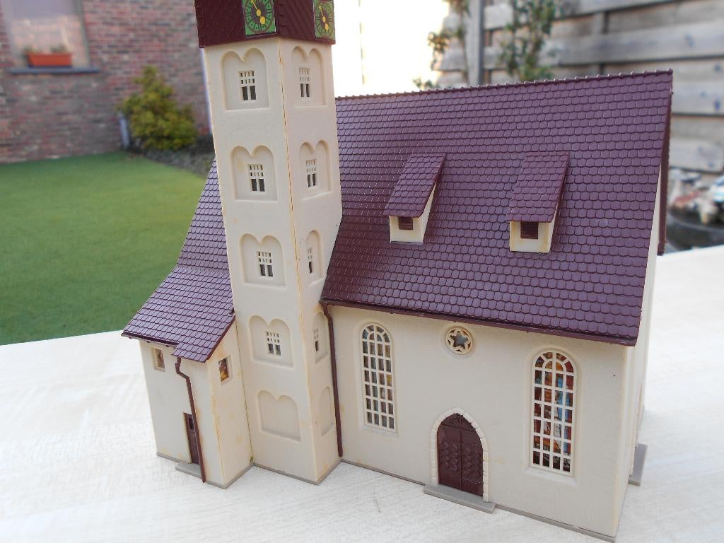 vollmer H0 49210 mooie grote kerk, Hobby en Vrije tijd, Ophalen of Verzenden, Zo goed als nieuw, Brug, Tunnel of Gebouw