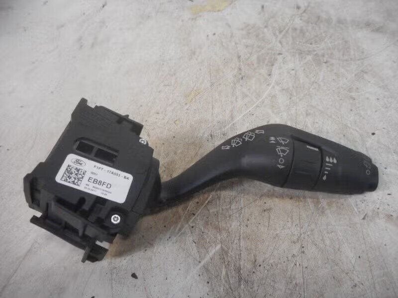 RUITENWISSER SCHAKELAAR Ford Focus (f1ft17a553ba), Enlèvement ou Envoi, Henry-Ford-Straße 1 50735 Köln, DE, Ford-Werke GmbH, Kunden@ford.com