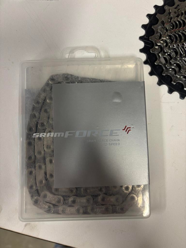 Sram force cassette 12speed 10-28, Fietsen en Brommers, Ophalen, Zo goed als nieuw