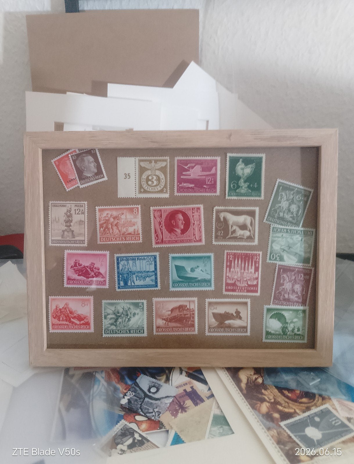 21 timbres-poste allemands encadrés au format carte postale, Enlèvement ou Envoi