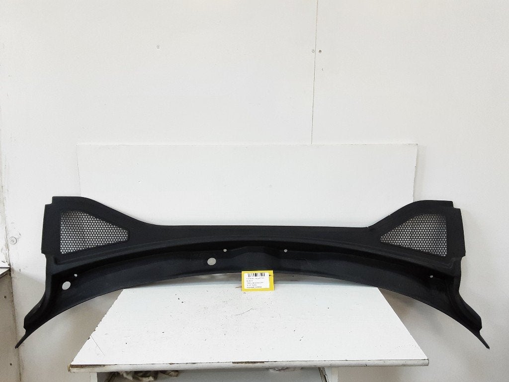 GARNITURES WINDSHIELD S3 Limousine (8VM / 8VS) (8V5819403), Autos : Pièces & Accessoires, Auto-Union-Straße  1,
85057  Ingolstadt, DE
