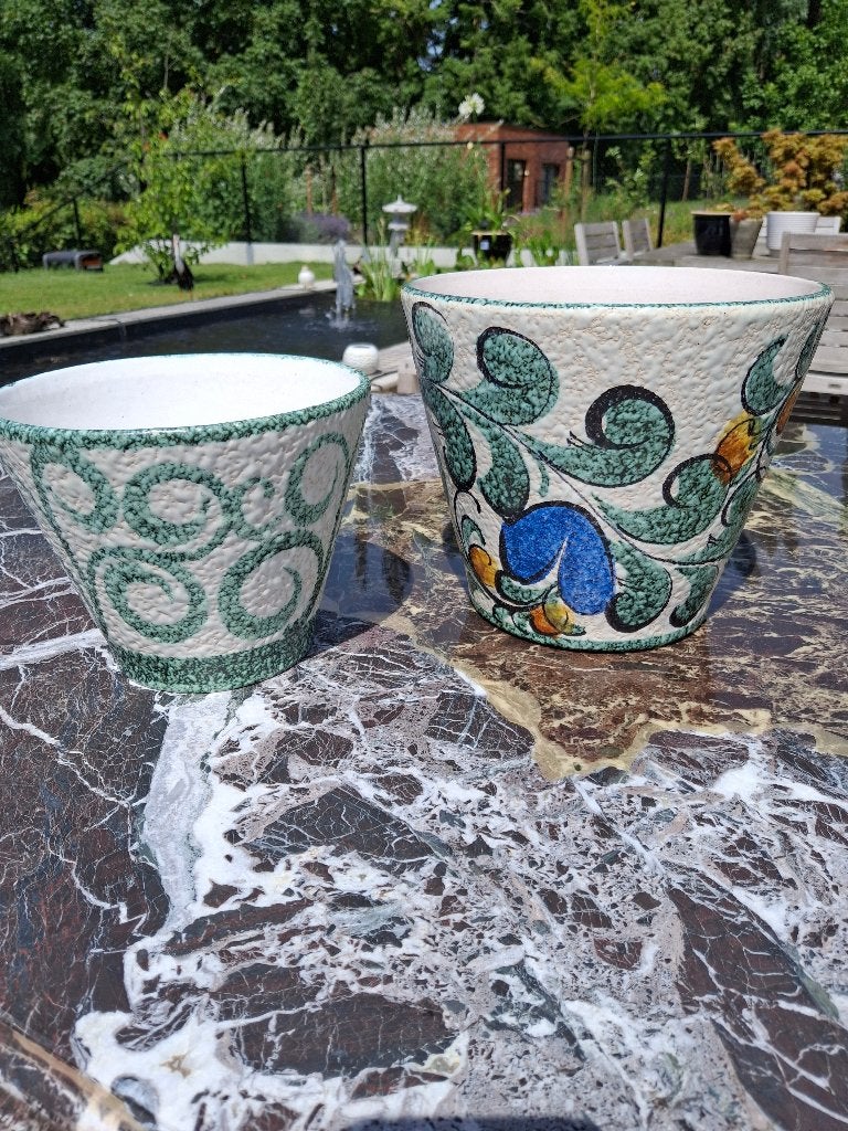 2 Bloempotten in keramiek, Ophalen, Rond, Binnen, Zo goed als nieuw