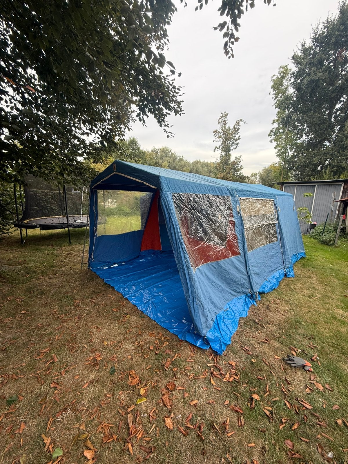 Ruime 4-persoons familietent, Caravans en Kamperen, Ophalen, Gebruikt, Tot en met 4