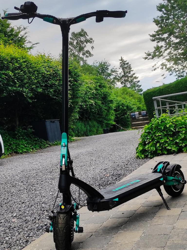 Trotinette électrique Vsett 9, Vélos & Vélomoteurs, Enlèvement, Comme neuf, Step électrique (E-scooter)