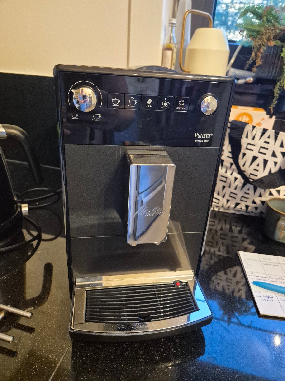 Melitta Purista, Electroménager, Cafetières, Machine à espresso, Réservoir d'eau amovible, Café en grains, 2 à 4 tasses