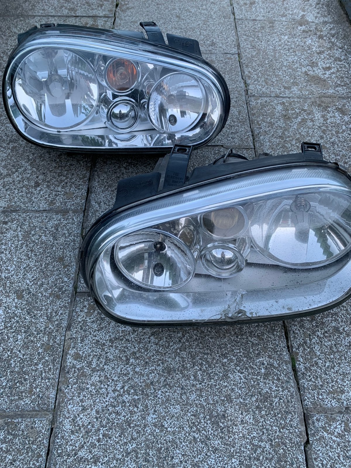 Phares golf 4 hella, Autos : Pièces & Accessoires, Enlèvement