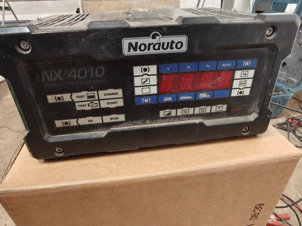 Batterijlader, Auto-onderdelen, Gebruikt