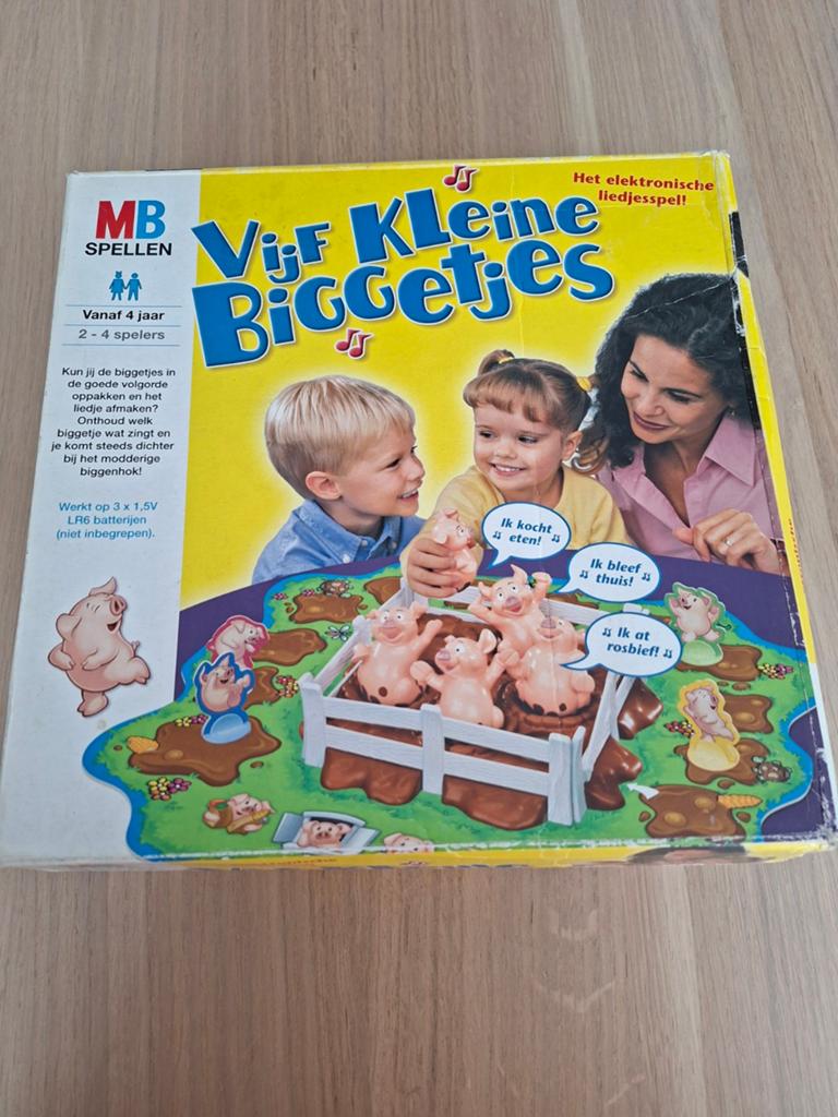 Gezelschapsspel 5 kleine biggetjes, Hobby en Vrije tijd, Gezelschapsspellen | Kaartspellen, Ophalen of Verzenden