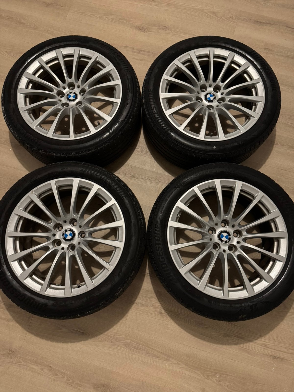 Jantes Bmw G30 Style 619 18” met pneus Bridgestone 245/45/18, Autos : Pièces & Accessoires, Pneus et Jantes, 245 mm, 4 Saisons