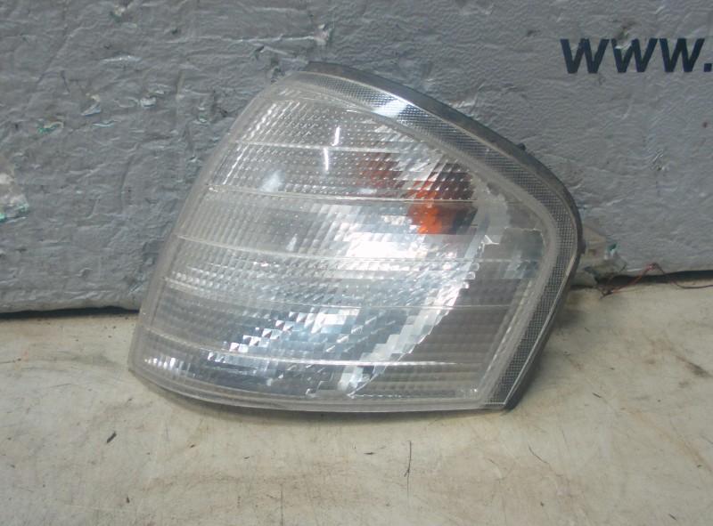 CLIGNOTANT GAUCHE Mercedes-Benz C (W202) (2028260943-k6), Valeo, Mercedes-Benz, Utilisé, 100, rue de Courcelles
75017  Paris, FR
