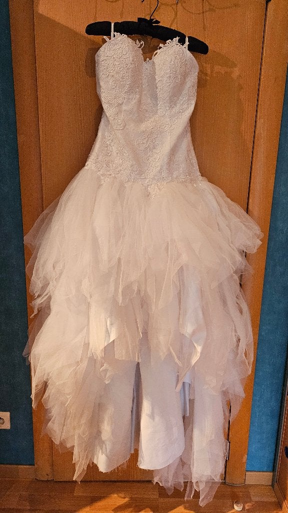 Robe de mariée taille S, Vêtements | Femmes, Vêtements de mariage & Accessoires de mariage, Enlèvement, Porté, Blanc, Robe de mariée