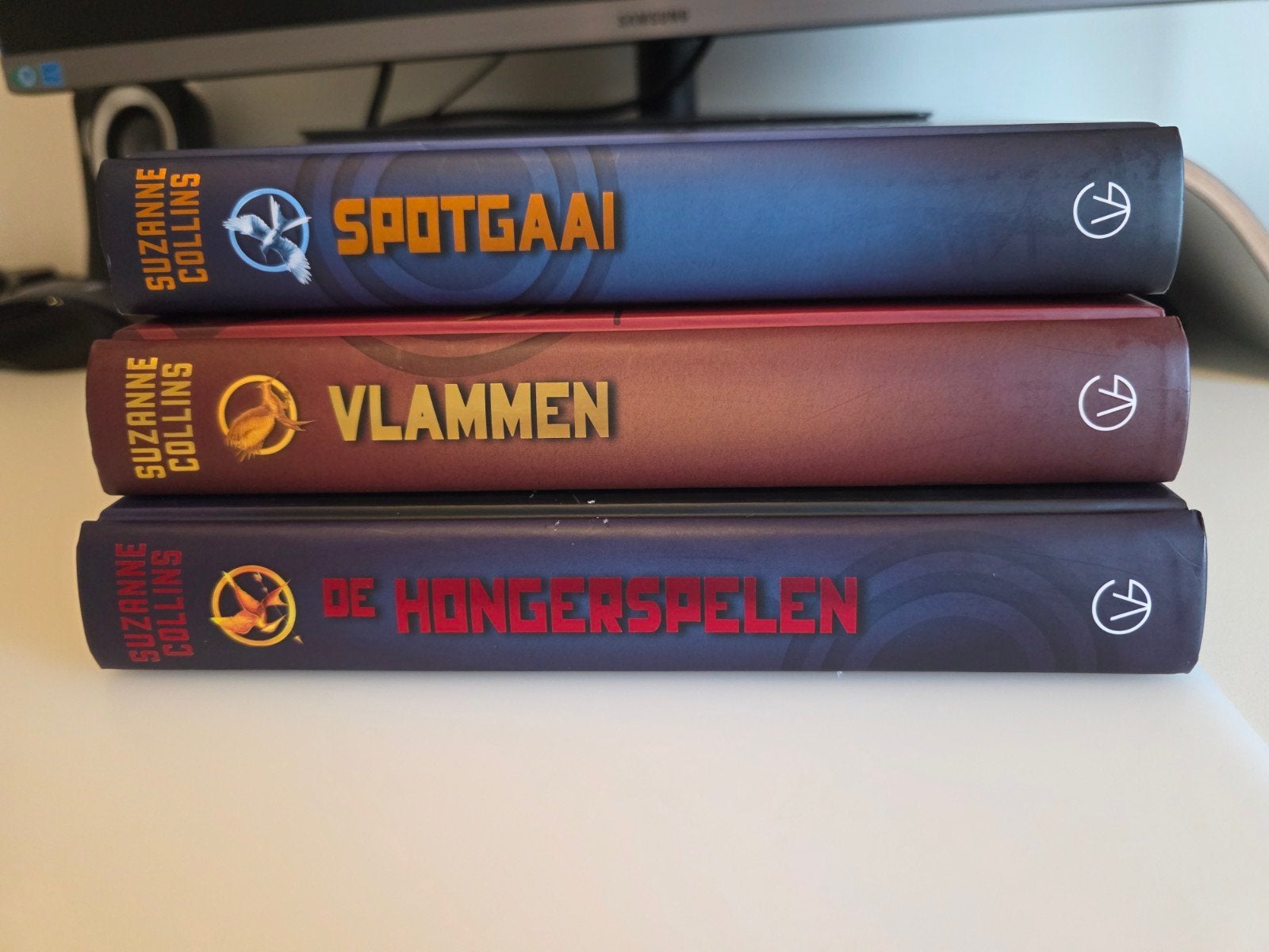 De hongerspelen - trilogie - sprayed edges, Ophalen
