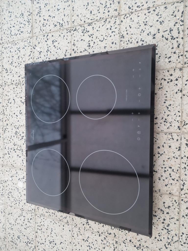 Plaque induction Progress 60 cm – quasi neuve, Electroménager, Enlèvement, Induction