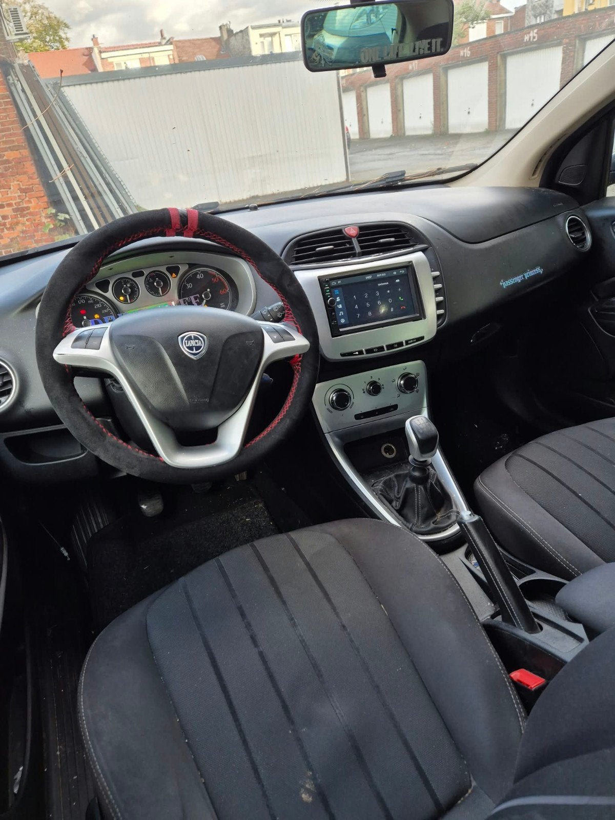 Lancia Delta 1.6 Diesel euro 5 Démarre roule  2010 PRIX FIX, Auto's, Euro 5, Stof, Overige kleuren, Particulier