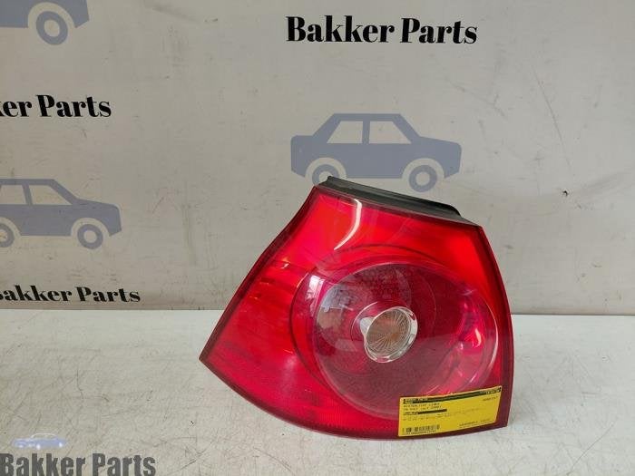 Achterlicht links van een Volkswagen Golf, Gebruikt, -, Volkswagen, -