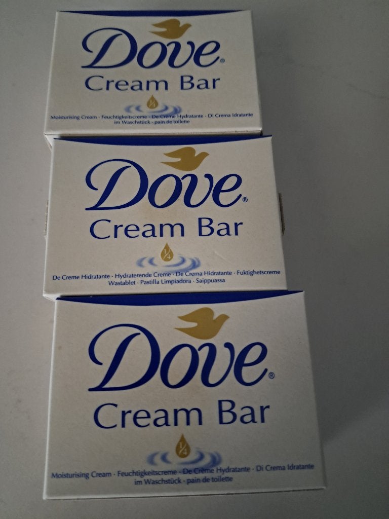 3 dozen dove zeep, Handtassen en Accessoires, Uiterlijk | Lichaamsverzorging, Ophalen, Nieuw, Bad & Douche