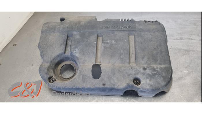 Couverture moteur d'un Fiat Doblo, Autos : Pièces & Accessoires, -, 3 mois de garantie, Utilisé, Fiat