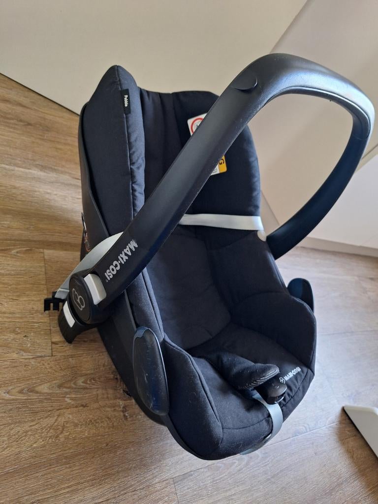 Maxi cosi Pebble + Family fix, Kinderen en Baby's, Ophalen