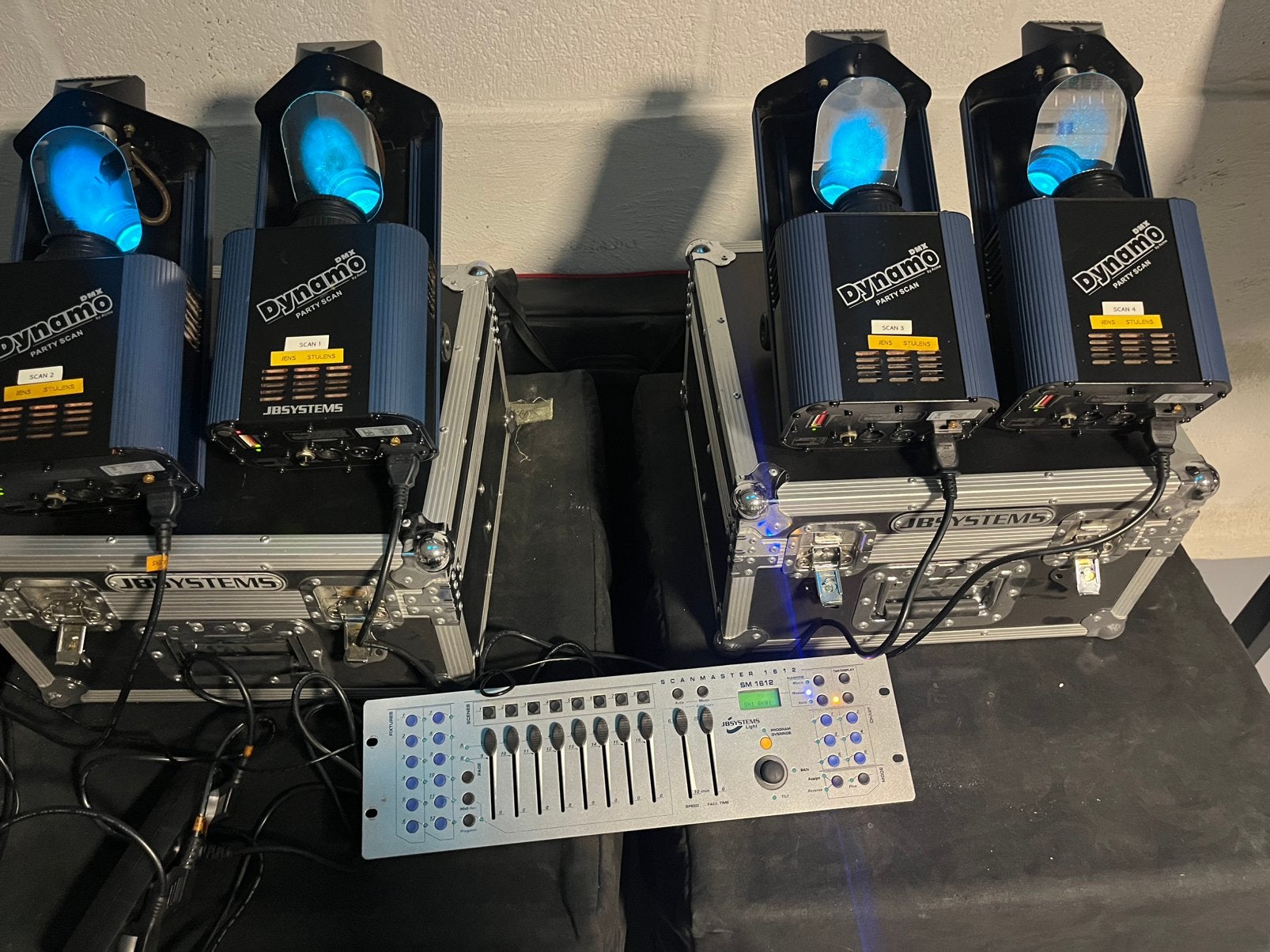 Scans + flightcase + controller, Musique & Instruments, Lumières & Lasers, Enlèvement, Utilisé, Lumières