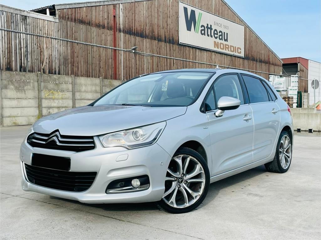 Citroen c4 1.6 ehdi* 84kw* exclusive* toit pano* bi xenon*, Auto's, Citroën, Voorwielaandrijving, Euro 5, Zwart, 4 cilinders