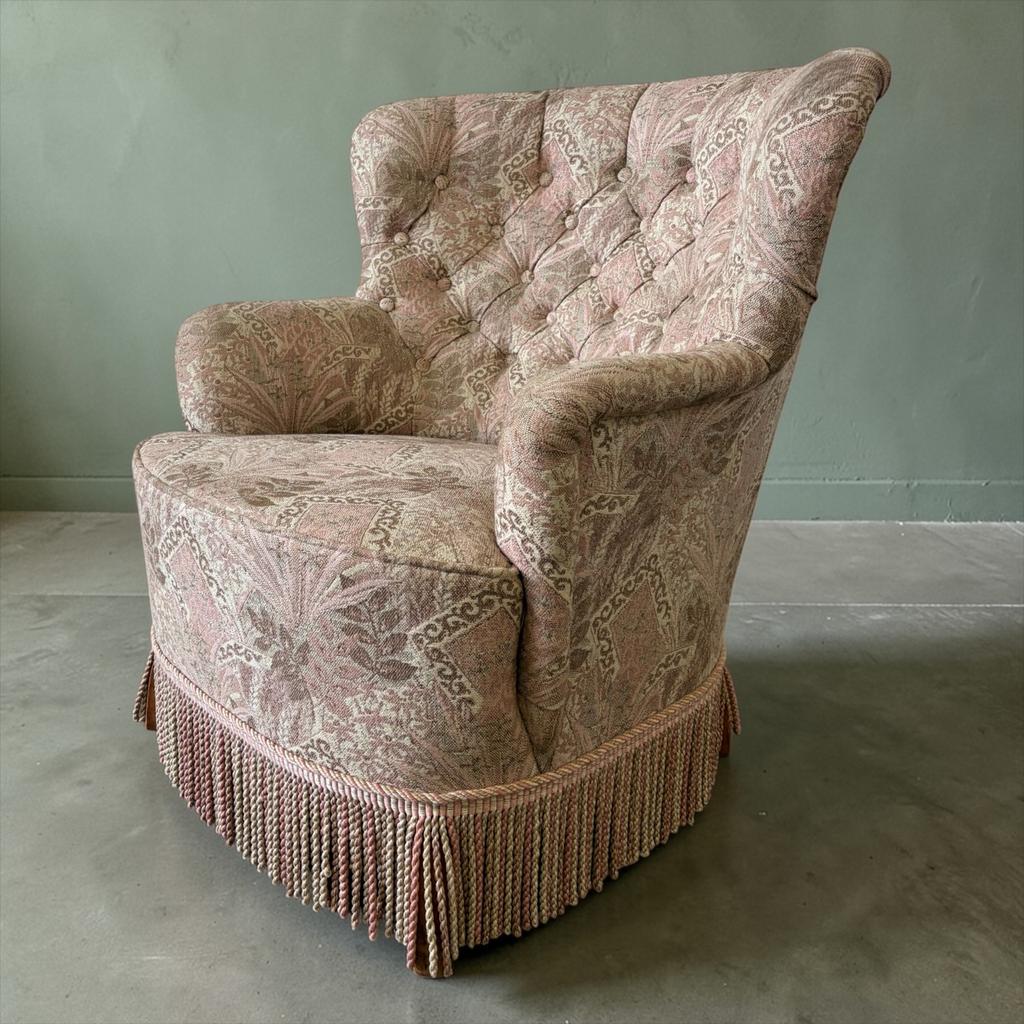vintage lichtroze gebloemde fauteuil / eenzit met franjes, Ophalen