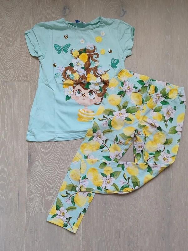 Mayoral setje, Kinderen en Baby's, Kinderkleding | Maat 122, Zo goed als nieuw, Meisje, Setje, Ophalen of Verzenden