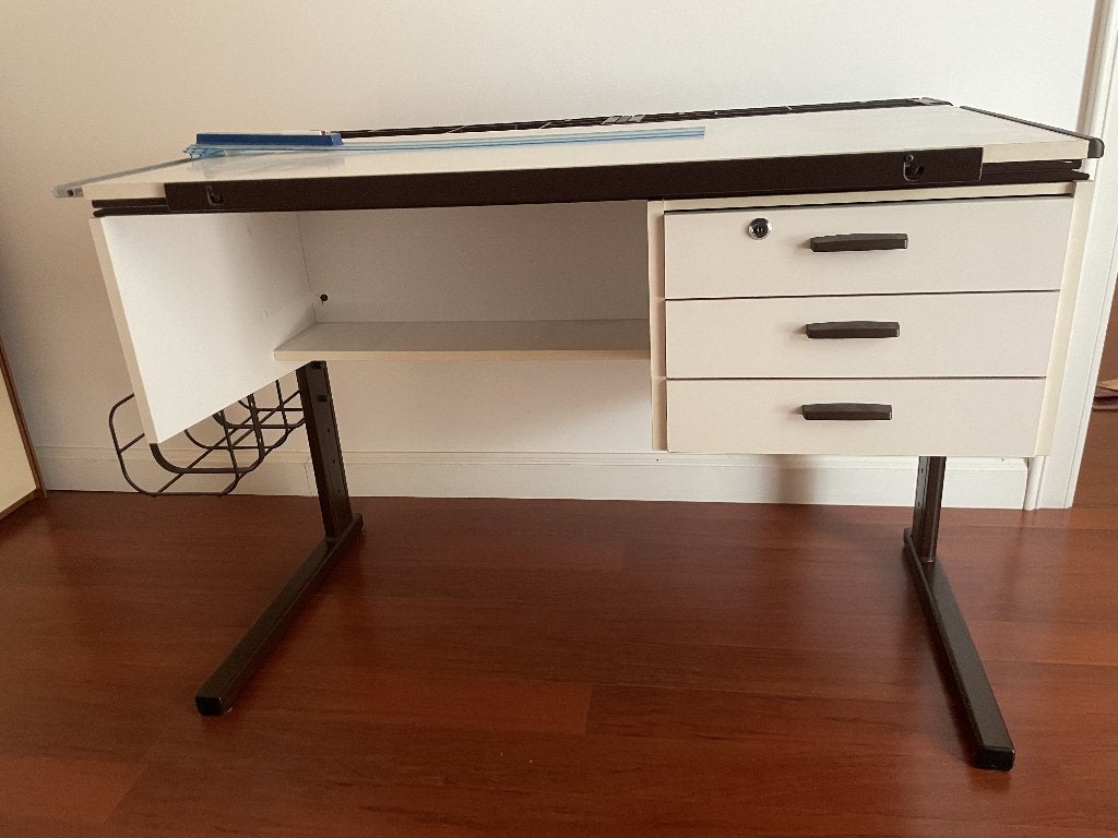Bureau in hoogte verstelbaar + verstelbaar tafelblad, Huis en Inrichting, Bureaus, Gebruikt, Zit-sta bureau, Overige merken, Klassiek