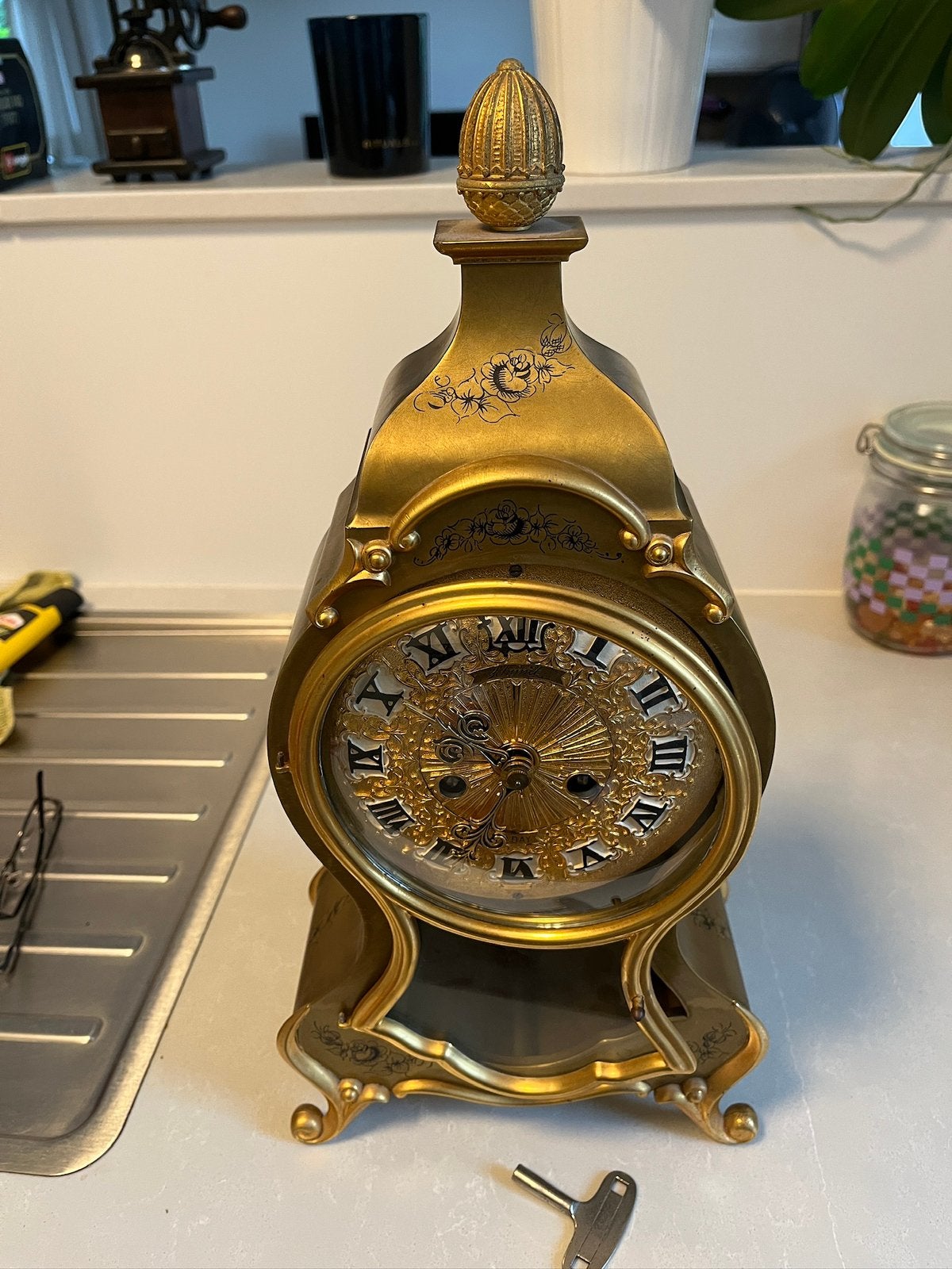 Horloge vintage rétro allemande de style Neorococo-/Louis XV, Antiquités & Art, Enlèvement