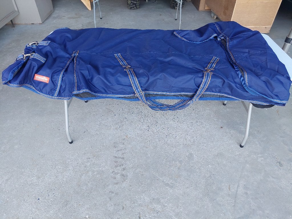 Outdoor deken PREMIERE, Dieren en Toebehoren, 200 g, Zo goed als nieuw, Dubbele borstsluiting, Deken