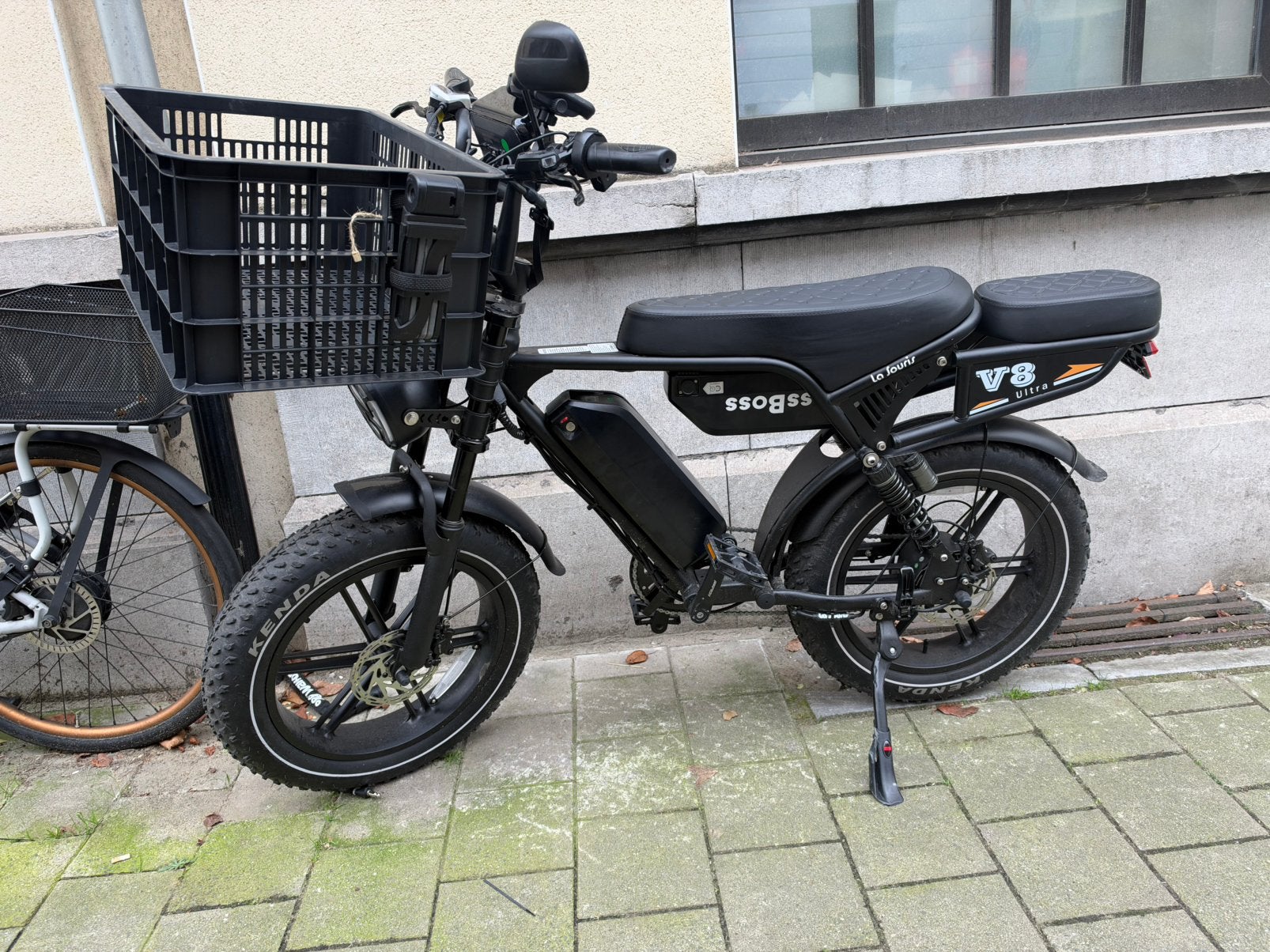CrossBoss V8 Ultra Max Black Special Edition, Enlèvement, Comme neuf