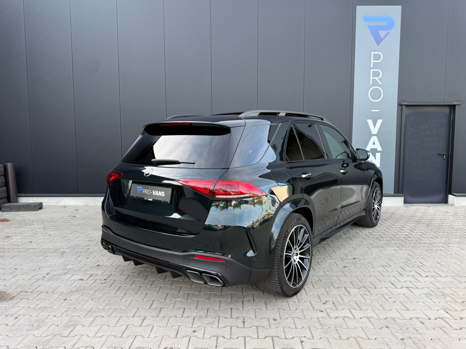 Mercedes-Benz GLE 350e 4x4 |AMG|Night-pakket|Pano|63 diff, Auto's, Automaat, 4 cilinders, 244 kW, Bedrijf