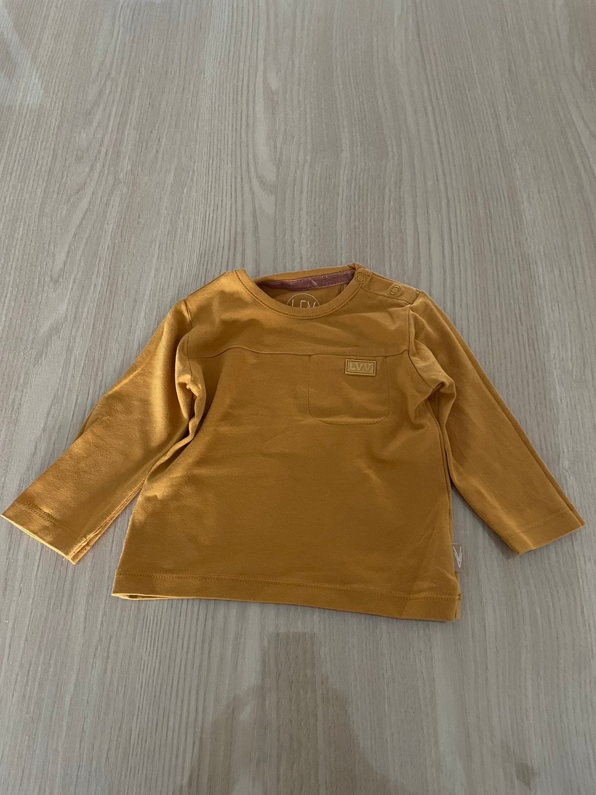 T-shirt lange mouw Levv, Kinderen en Baby's, Ophalen, Zo goed als nieuw, Jongetje of Meisje, Shirtje of Longsleeve