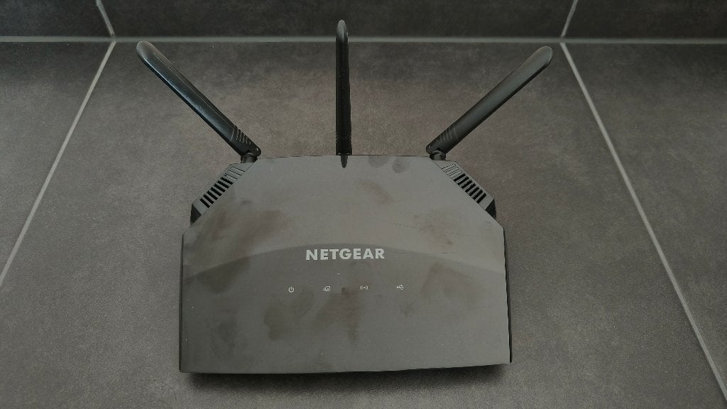 Netgear AC2000 Smart Wifi Access Point and Router, Ophalen, Zo goed als nieuw, Router, NETGEAR