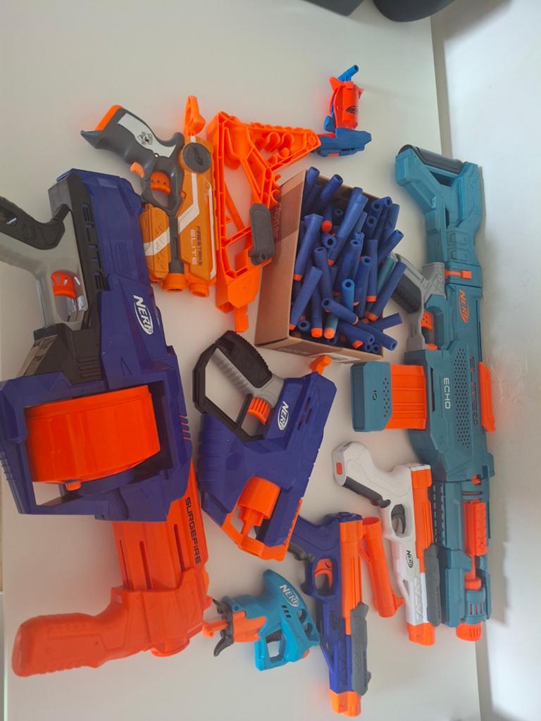 Nerf wapens groot en klein., Kinderen en Baby's, Speelgoed | Buiten | Actiespeelgoed, Ophalen, Zo goed als nieuw