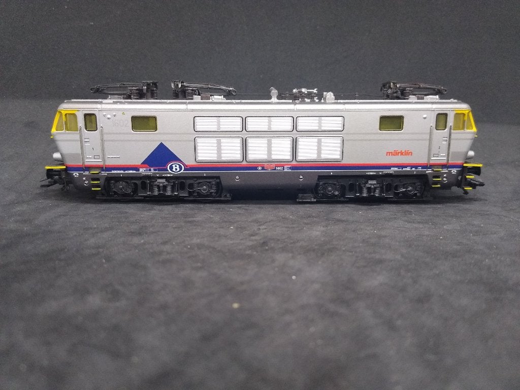 Märklin 33631 H0 Elektrische locomotief serie 16 van de NMBS, Enlèvement ou Envoi, Courant alternatif, Utilisé, Locomotive