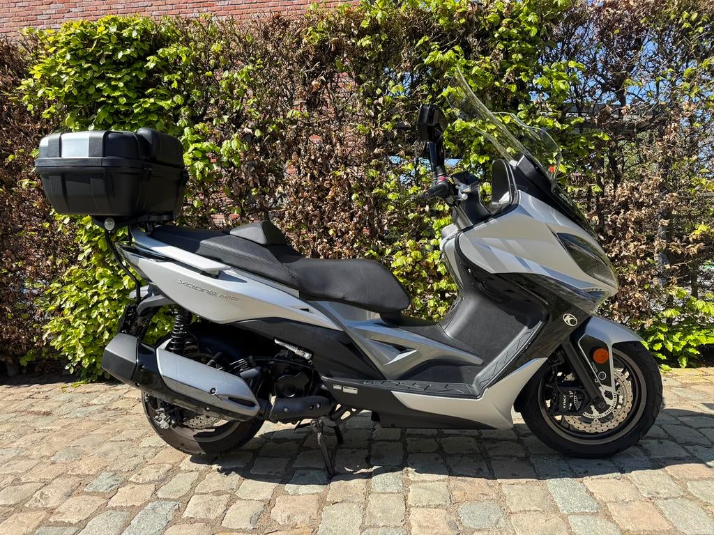 Kymco Xciting 400i - 2018 - 8500km - topkoffer - ABS, Motoren, Scooter, Occasion, Bedrijf, Minimaal motorrijbewijs A2