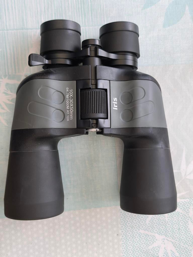 Verrekijker iris 10 - 30x50mm met statief, Ophalen of Verzenden, Gebruikt, 20x of meer, Met hoes of tas